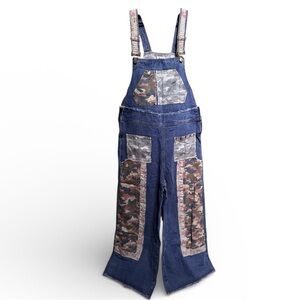POL patchwork raw hem denim jean camo floral overalls size medium NEW